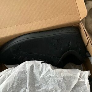 Size 10.5 Men All black Dc’s Brand New